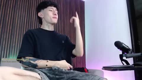 Troy online show from 10/02/25, 07:43