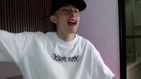 Troy online show from 10/06/25, 07:22