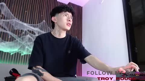 Troy online show from 10/25/25, 07:19