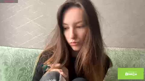 Snapshot of troybailly chatting on 03/14/26, 08:09 Hello Viola here Help me to make 50 thumbs up 333 online show from 03/14/26, 08:09