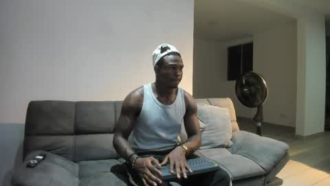 Snapshot of troykhalil chatting on 04/24/26, 02:36 Troy Khalil online show from 04/24/26, 02:36