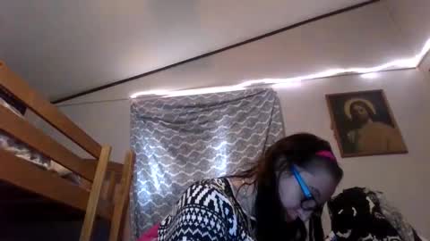 Snapshot of truckerswifetobe chatting on 12/12/24, 03:16 TruckersWifeToBe online show from 12/12/24, 03:16