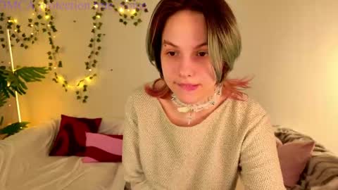 Snapshot of true_voice chatting on 05/05/26, 12:13 Emma online show from 05/05/26, 12:13