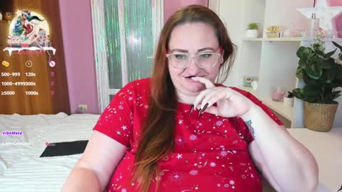 Snapshot of truly_goddess chatting on 12/24/24, 12:22 Adelle online show from 12/24/24, 12:22