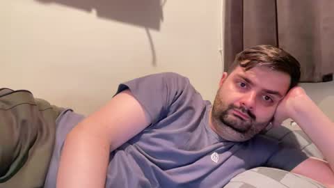 Snapshot of trustmelove chatting on 12/20/24, 05:51 Trustmelove online show from 12/20/24, 05:51