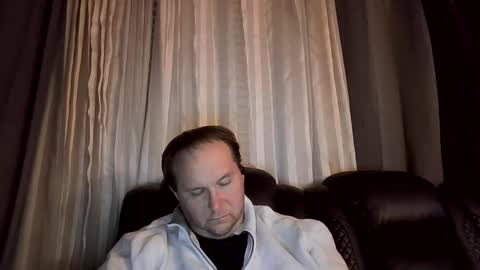 Snapshot of truthiness2019 chatting on 01/17/26, 07:24 truthiness2019 online show from 01/17/26, 07:24