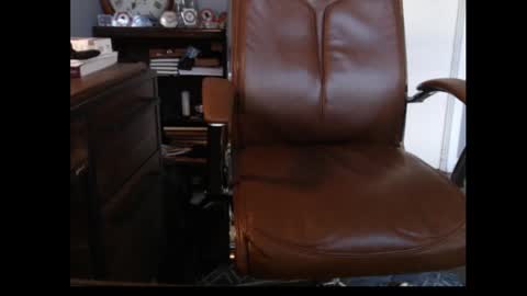 Snapshot of trvler72 chatting on 05/02/26, 11:32 trvler72 online show from 05/02/26, 11:32