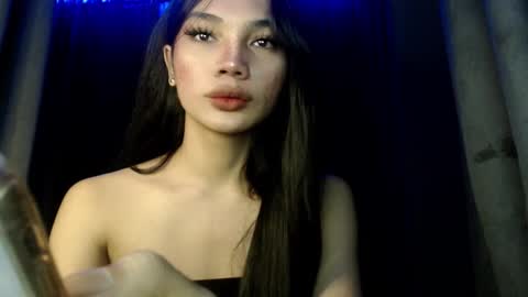 Snapshot of ts_athisa chatting on 10/24/25, 11:17 ts_athisa online show from 10/24/25, 11:17