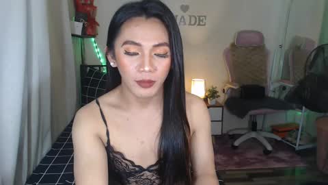Jade online show from 02/03/25, 01:52
