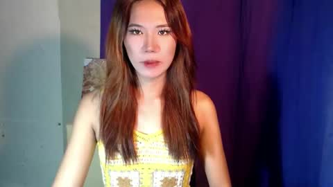 Snapshot of ts_kimmy69 chatting on 09/23/25, 05:27 ts_kimmy69 online show from 09/23/25, 05:27
