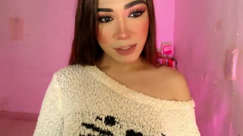 Snapshot of ts_romantika69 chatting on 06/19/26, 08:29 The Girl Named Romantika online show from 06/19/26, 08:29
