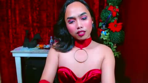 Snapshot of ts_uranus98 chatting on 11/15/25, 04:36 kate online show from 11/15/25, 04:36