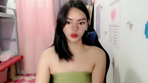 Snapshot of ts_vexana chatting on 12/04/24, 01:47 Dhalia online show from 12/04/24, 01:47