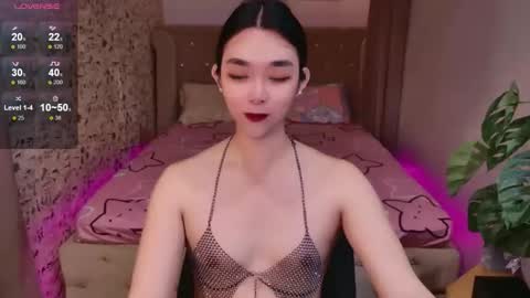 ts_yoshi_ online show from 10/05/25, 02:21