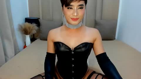Snapshot of tsbigcock_ chatting on 05/05/26, 07:11 YOUR MISTRESS online show from 05/05/26, 07:11