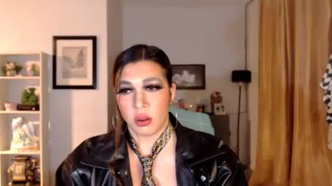 Snapshot of tsbigmilk chatting on 02/06/26, 09:23 tsbigmilk online show from 02/06/26, 09:23