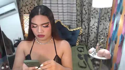 Snapshot of tsbrianabankhugecock chatting on 12/13/24, 08:15 brianna online show from 12/13/24, 08:15