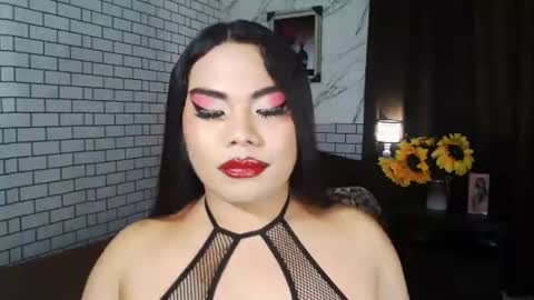 Snapshot of tsbrianabankhugecock chatting on 10/01/25, 01:22 brianna online show from 10/01/25, 01:22