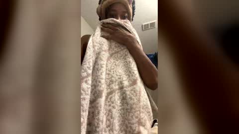 Snapshot of tsbrinks chatting on 02/19/26, 03:08 tsbrinks online show from 02/19/26, 03:08