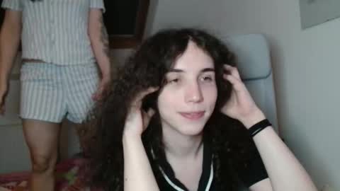 Snapshot of tsbubbles760 chatting on 10/19/25, 09:48 TSBubbles online show from 10/19/25, 09:48