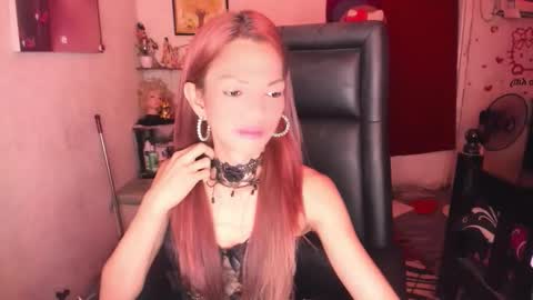 tschivasregal online show from 04/18/26, 09:46