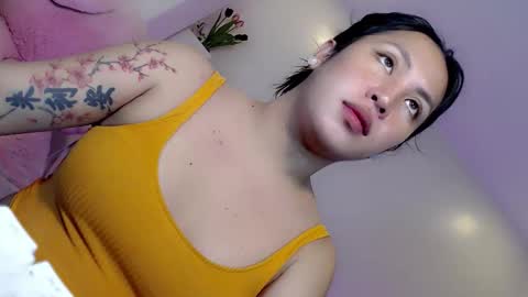 Snapshot of tsgirl_julian69 chatting on 11/15/25, 06:59 Julian online show from 11/15/25, 06:59