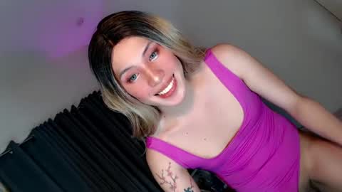 Snapshot of tsgirl_julian69 chatting on 07/15/26, 08:14 Julian online show from 07/15/26, 08:14