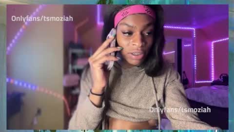 Snapshot of tsmoziah chatting on 10/14/25, 04:57 tsmoziah online show from 10/14/25, 04:57