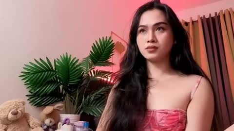 Snapshot of tsnathaliasilvana chatting on 02/06/26, 12:30 Bella Ratbu online show from 02/06/26, 12:30