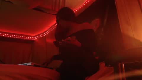 Snapshot of tsnitra chatting on 12/07/24, 09:39 TsNitra online show from 12/07/24, 09:39