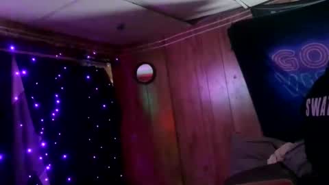 Snapshot of tsnitra chatting on 11/01/25, 05:09 TsNitra online show from 11/01/25, 05:09