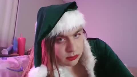 Snapshot of tsphoenixevelyn chatting on 12/25/24, 07:03 TSPhoenixEvelyn online show from 12/25/24, 07:03