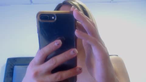 Salome  IG  Salomeeblondex  online show from 05/19/26, 03:35