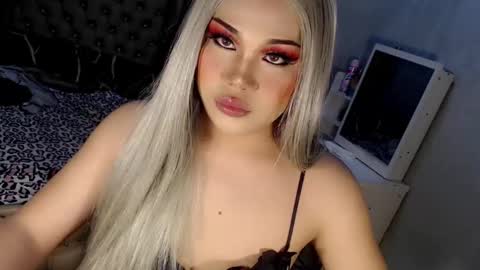 jayvie online show from 09/24/25, 07:39