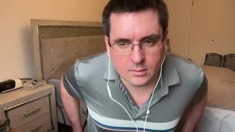 Snapshot of tstwbtsb chatting on 03/15/26, 07:20 tstwbtsb online show from 03/15/26, 07:20