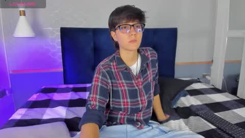 Maru online show from 09/19/25, 07:47