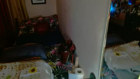 Snapshot of tsyummydickx chatting on 06/05/26, 01:56 Tsyummydickx online show from 06/05/26, 01:56