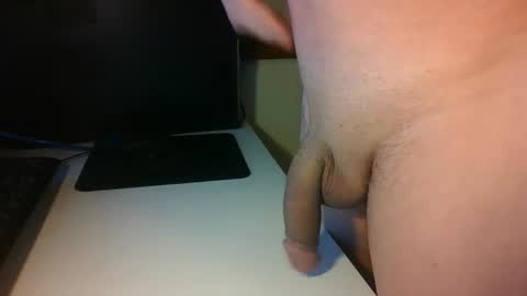 Snapshot of ttdiaz01 chatting on 01/09/26, 09:01 Portuga online show from 01/09/26, 09:01