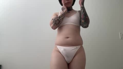 Snapshot of tts4everlove chatting on 10/06/25, 02:25 tts4everlove online show from 10/06/25, 02:25