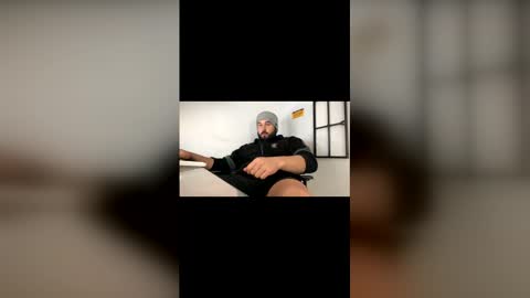 Snapshot of tuamante000 chatting on 04/02/26, 10:07 Stimulation make me Cum in Public or in Pvt online show from 04/02/26, 10:07
