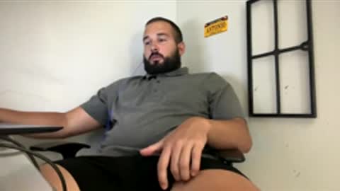 Snapshot of tuamante000 chatting on 04/25/26, 03:42 Stimulation make me Cum in Public or in Pvt online show from 04/25/26, 03:42
