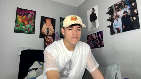 Snapshot of tuenkim_ chatting on 12/23/24, 05:06 tuenkim_ online show from 12/23/24, 05:06