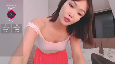 Snapshot of tumilio chatting on 12/17/24, 04:00 TumiLio online show from 12/17/24, 04:00