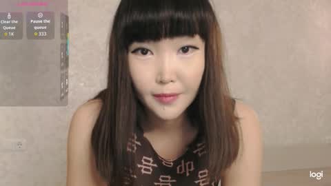 Snapshot of tumilio chatting on 09/19/25, 01:34 TumiLio online show from 09/19/25, 01:34