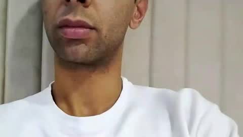 Snapshot of tunisiensexyguy chatting on 12/26/24, 06:43 TunisienSexyGuy online show from 12/26/24, 06:43