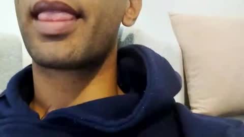 Snapshot of tunisiensexyguy chatting on 12/15/25, 01:59 TunisienSexyGuy online show from 12/15/25, 01:59