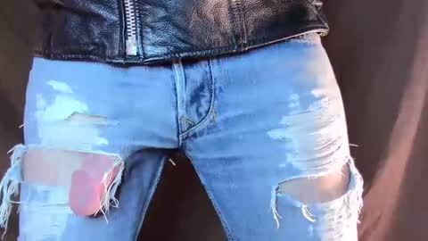 Phil Box online show from 11/11/25, 01:33