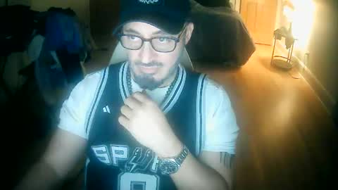 Snapshot of tuscan_taurus chatting on 11/10/25, 04:55 tuscan_taurus online show from 11/10/25, 04:55