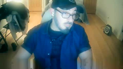 Snapshot of tuscan_taurus chatting on 11/19/25, 02:55 tuscan_taurus online show from 11/19/25, 02:55