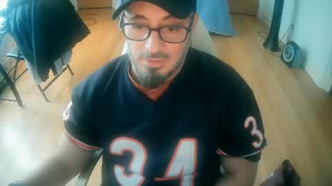 Snapshot of tuscan_taurus chatting on 11/26/25, 06:42 tuscan_taurus online show from 11/26/25, 06:42